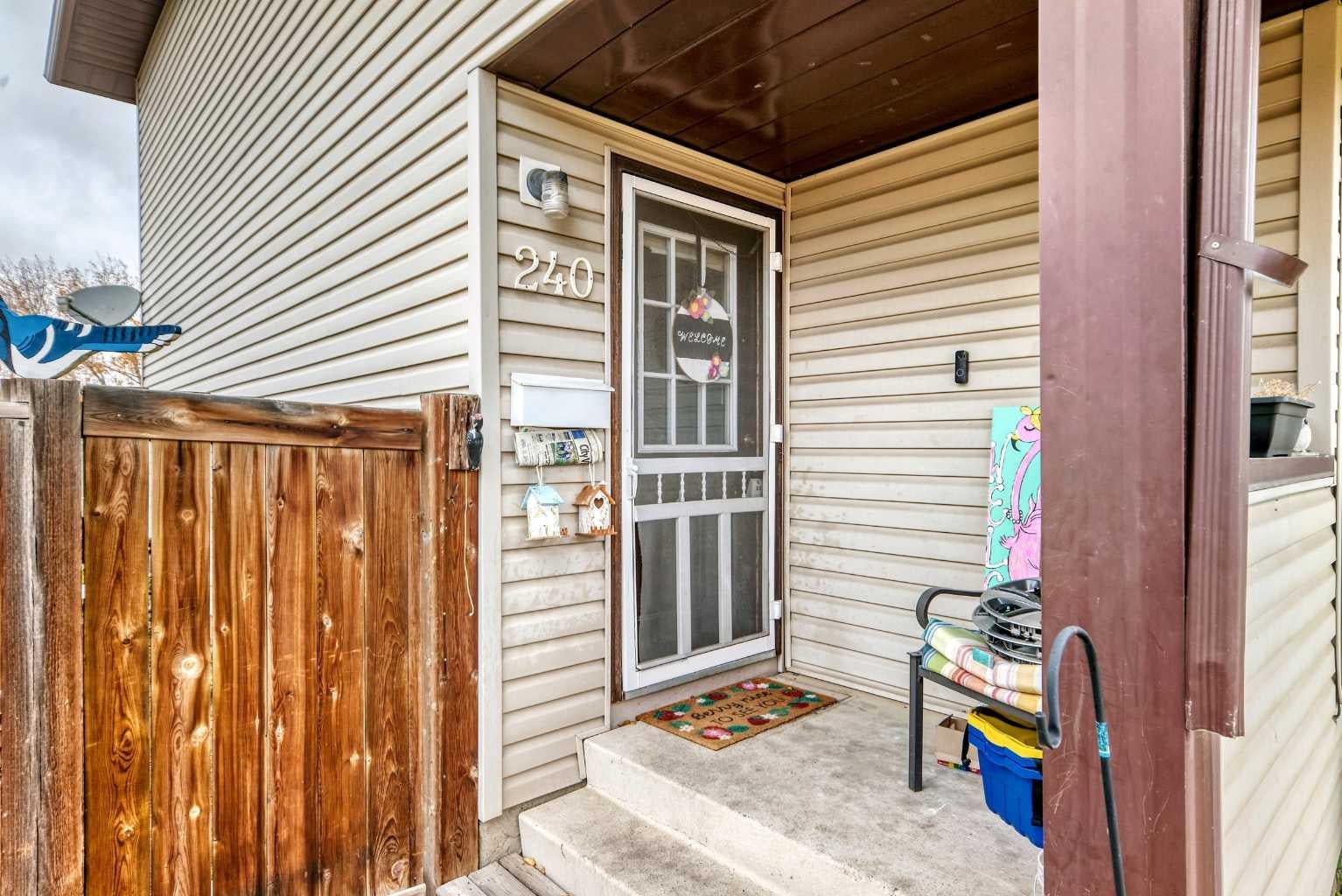 240 Jensen Drive NE