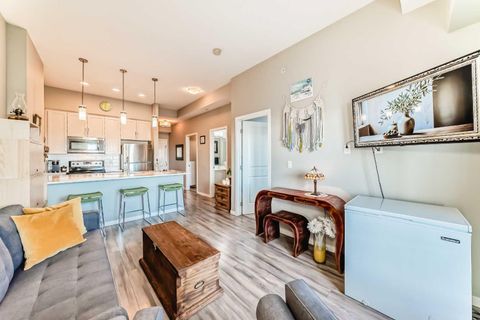 20 Mahogany Mews SE 413 Calgary AB T3M 2W8