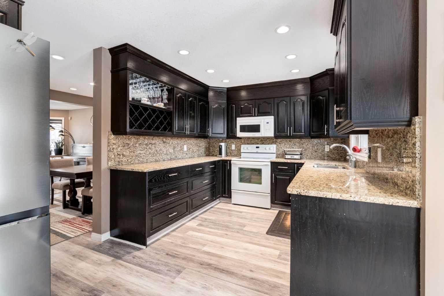 2048 Sirocco Drive SW