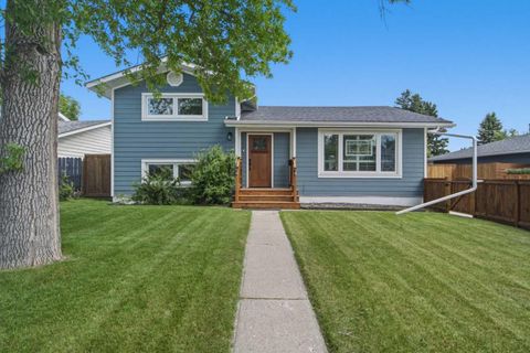 Photo of 8616 Elbow Drive SW, Calgary, AB T2V 1K7 (MLS # A2323789)