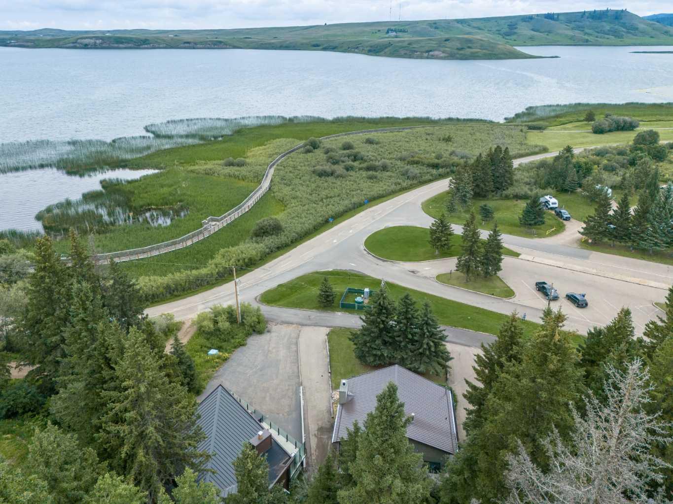 17 Sherwood Crescent