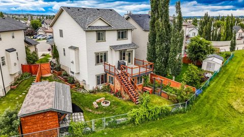 18 Cimarron Grove Bay Okotoks AB T1S 2H3