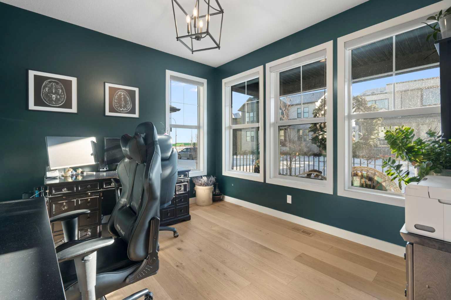 26 Bluerock Avenue SW