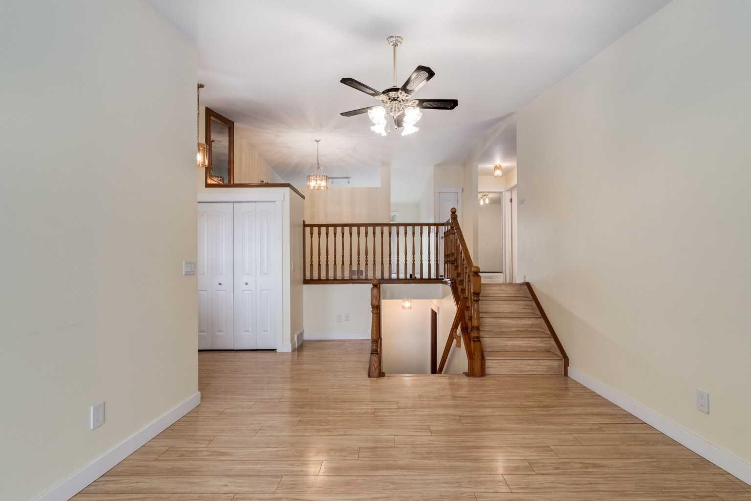 176 Riverbirch Road SE