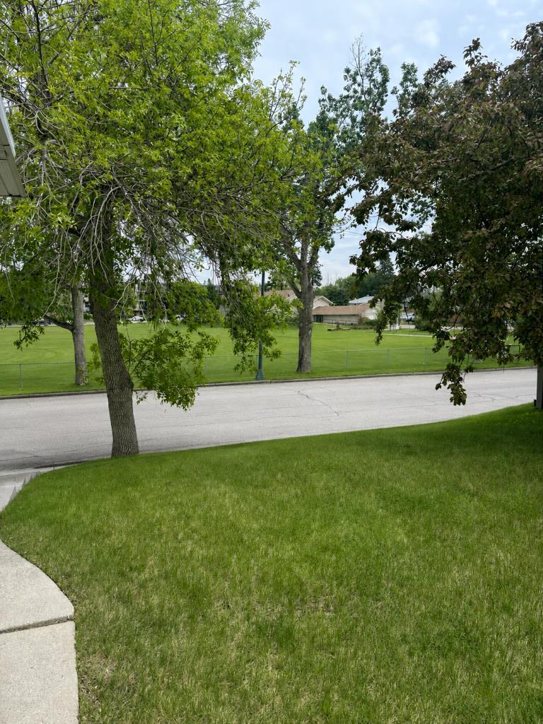 19 Meadowview Road SW