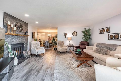 Photo of 1165 16 Street NE #1, Medicine Hat, AB T1C 1P7 (MLS # A2298193)