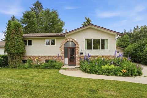 Photo of 9 Stirling Close, Red Deer, AB T4N 0A8 (MLS # A2330520)