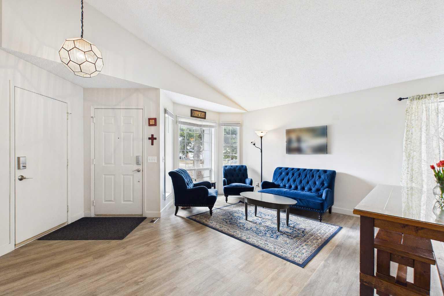 14 Citadel Drive NW