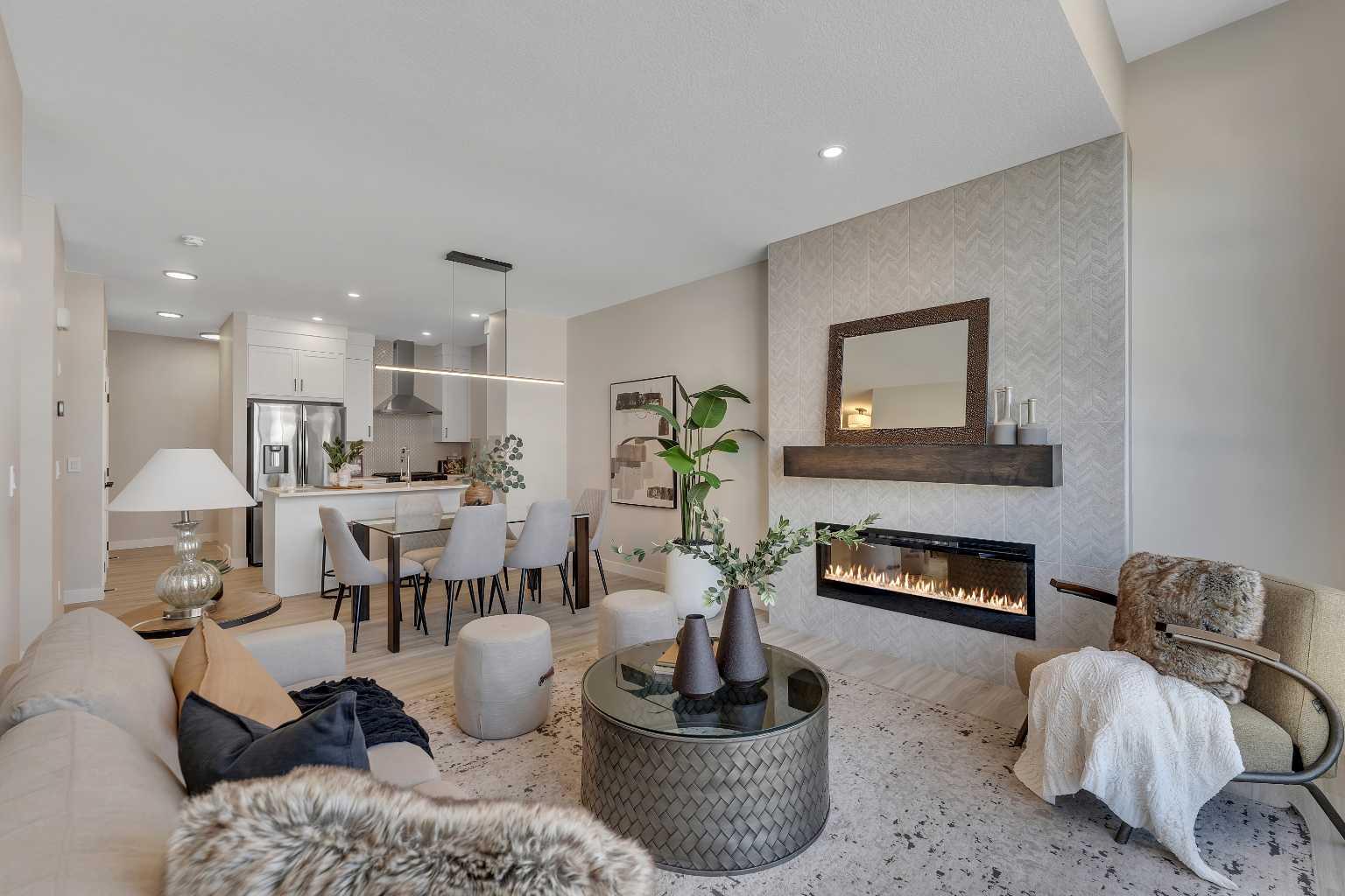 1047 Bayview Crescent
