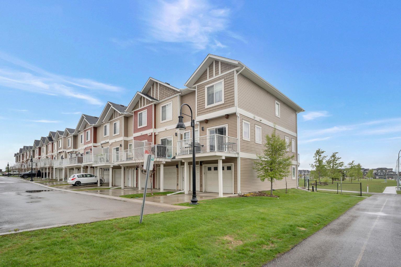 27 Redstone Circle NE