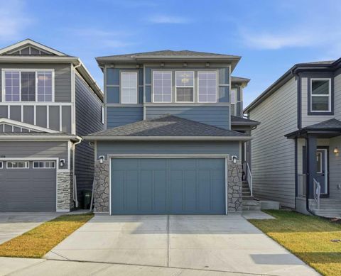 Photo of 246 Walcrest View SE, Calgary, AB T2X 4M1 (MLS # A2273180)