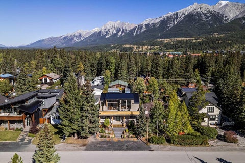 Photo of 914 15th Street, Canmore, AB T1W 2X3 (MLS # A2348015)