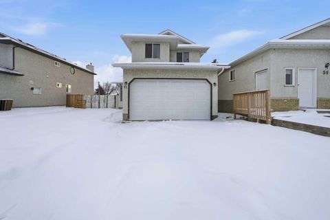 61 Martinview Crescent NE Calgary AB T3J 2S5
