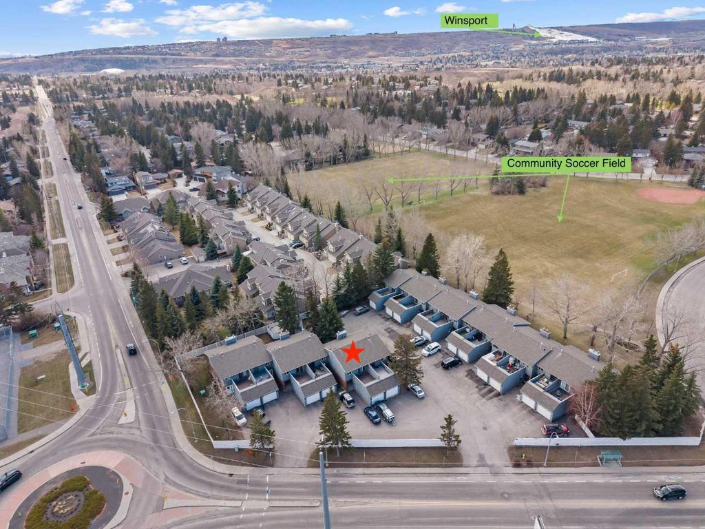 Photo of 803 Varsity Estates Drive NW #13, Calgary, AB T3B 4W5 (MLS # A2304862)