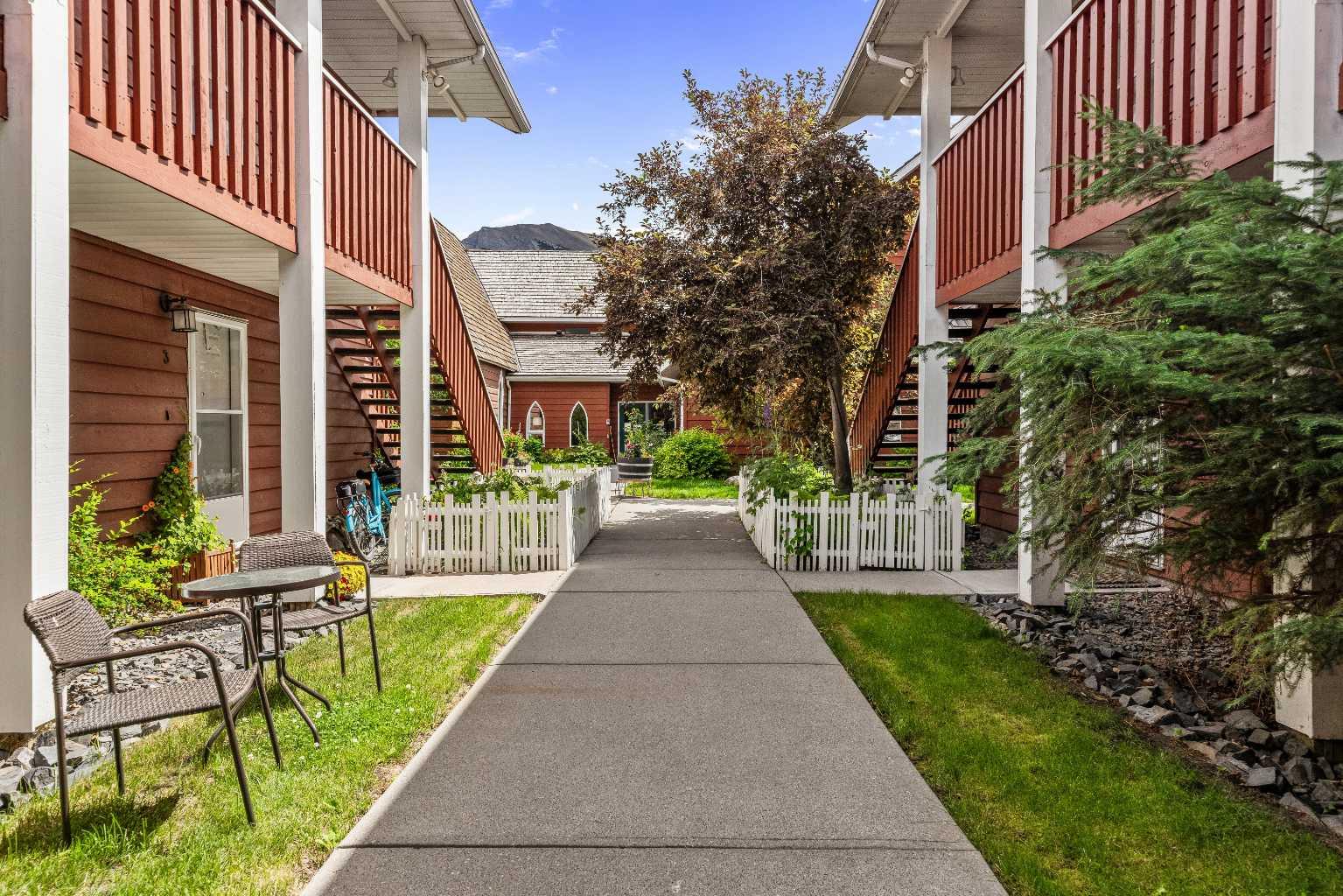 717 7th Street E 3