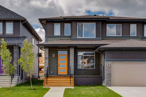 Photo of 146 Belvedere Crescent SE, Calgary, AB T2A 7G2 (MLS # A2260493) Photo of 146 Belvedere Crescent SE, Calgary, AB T2A 7G2 (MLS # A2260493)