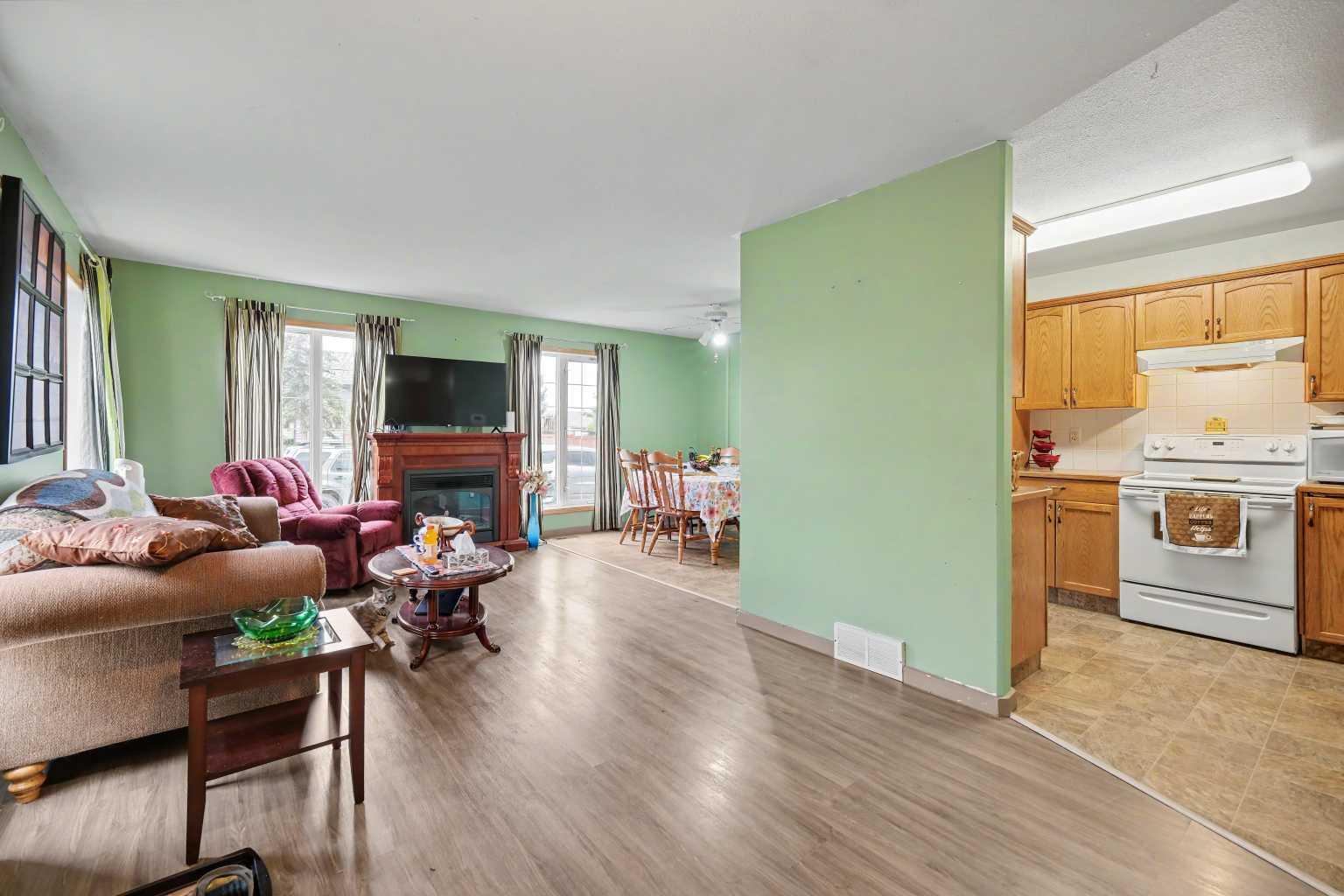 149 Silver Drive