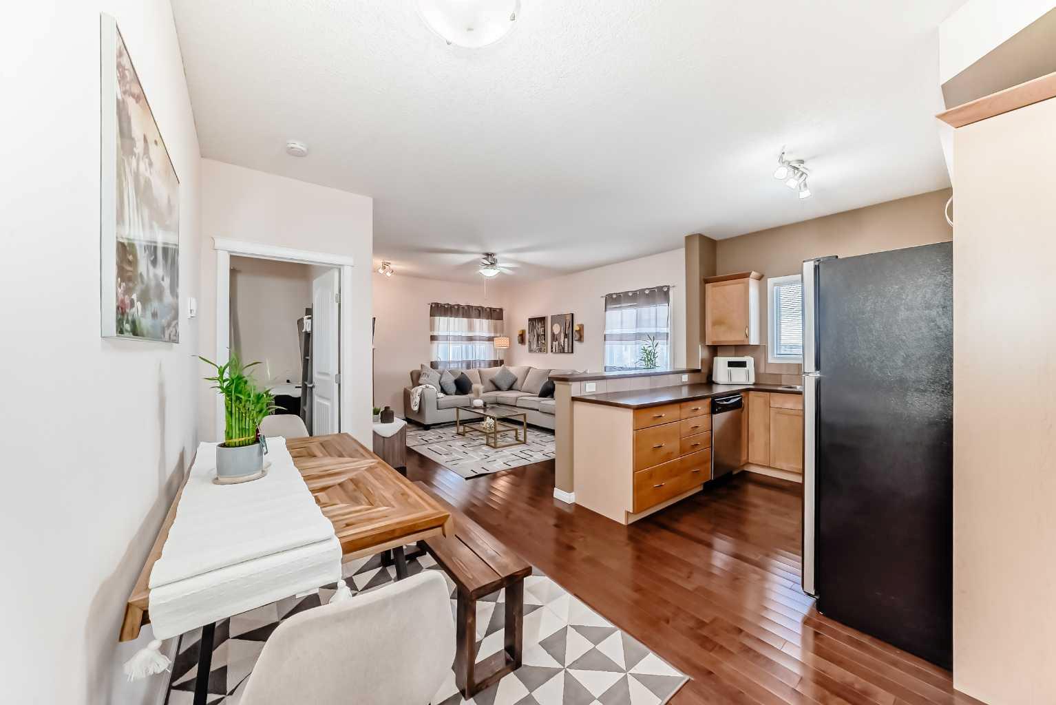 31 Country Village Manor NE 4410