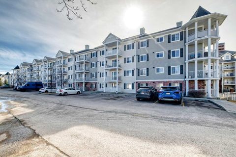 Photo of 31 Country Village Manor NE #4410, Calgary, AB T3K 0T3 (MLS # A2296013)
