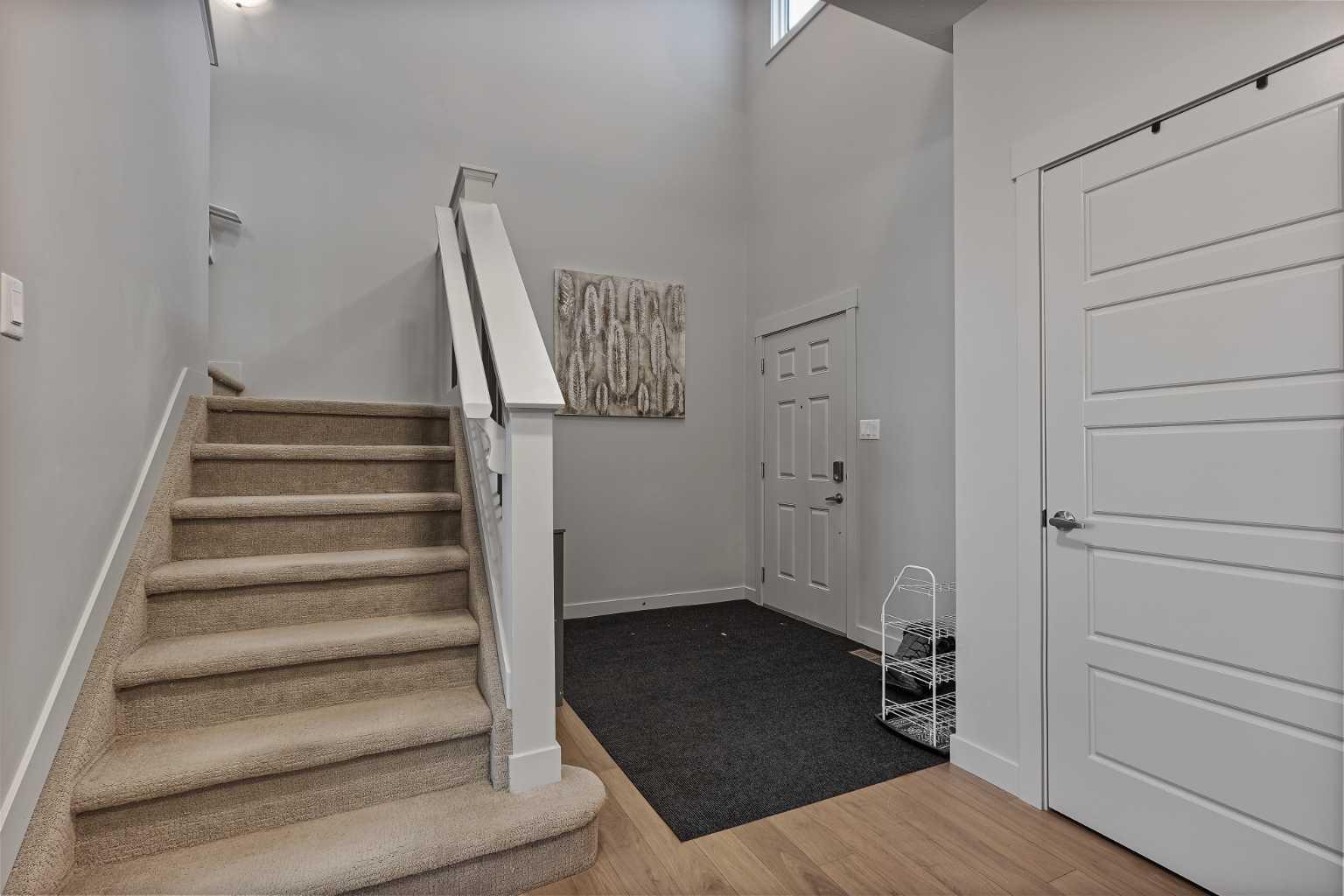 806 Miners Boulevard W