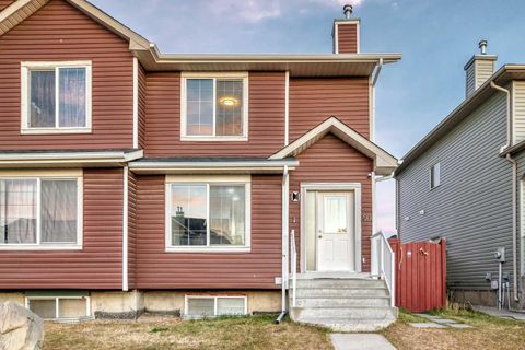 Photo of 50 Tarawood Lane NE, Calgary, AB T3J 4S9 (MLS # A2266310) Photo of 50 Tarawood Lane NE, Calgary, AB T3J 4S9 (MLS # A2266310)