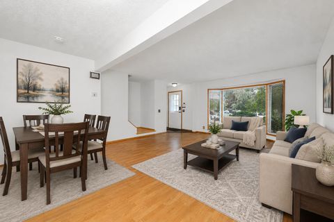 Photo of 78 Queen Anne Close SE, Calgary, AB T2J 6E5 (MLS # A2328087)