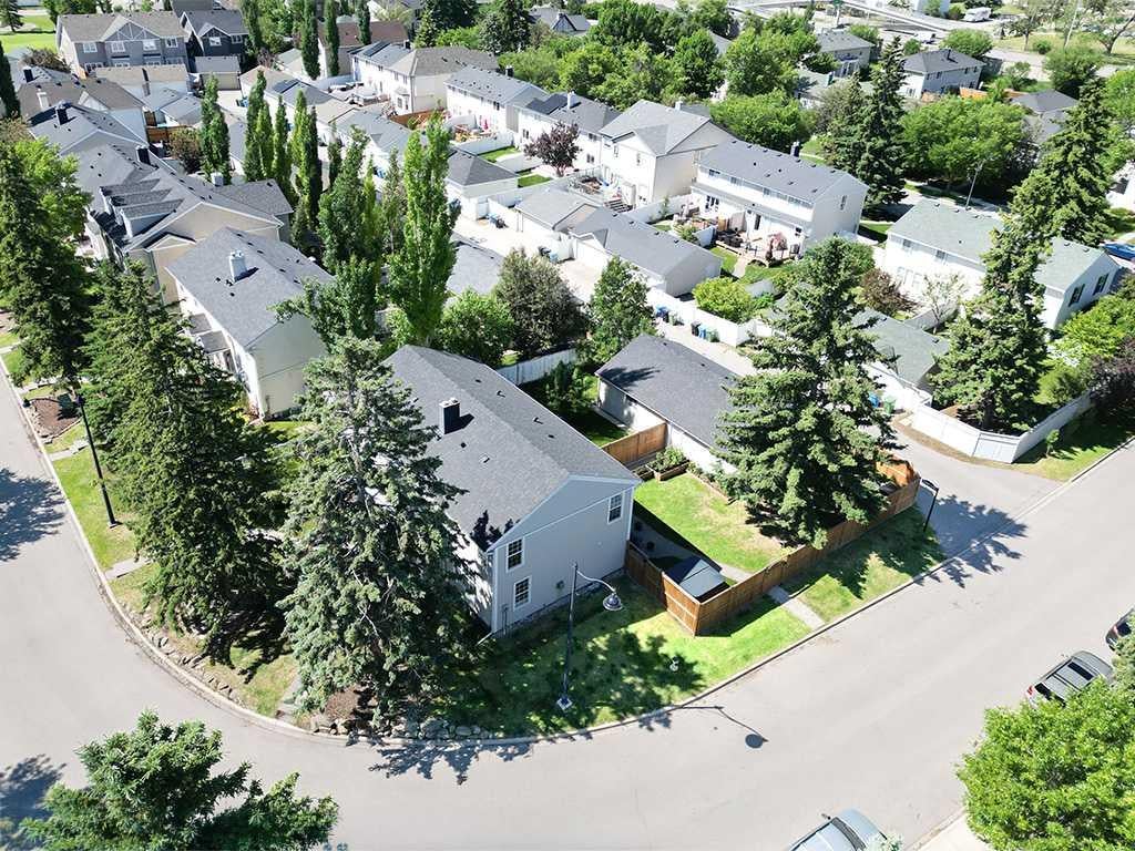 Photo of 81 Somme Manor SW, Calgary, AB T2T 6J3 (MLS # A2323999)