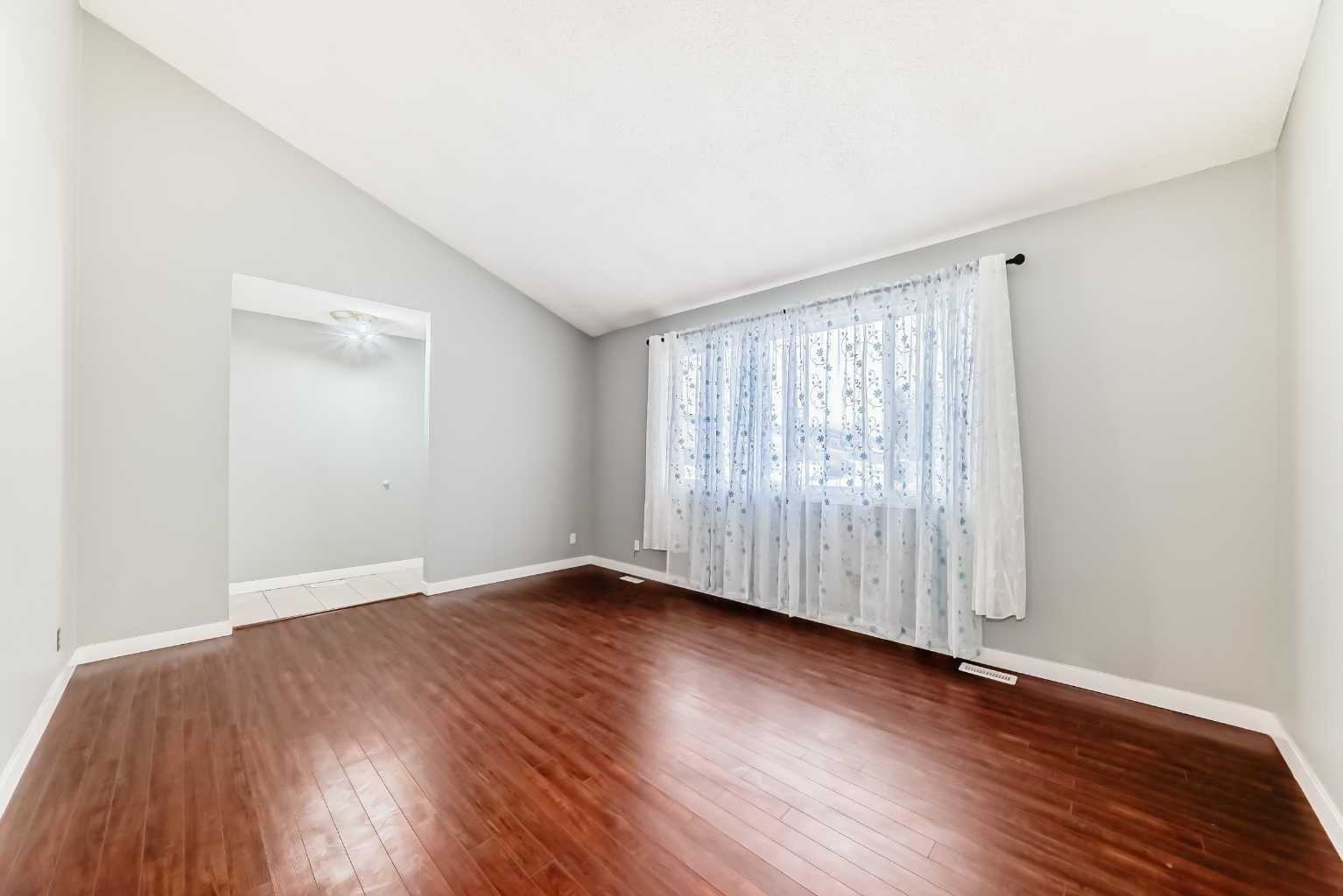 130 Pinemeadow Road NE