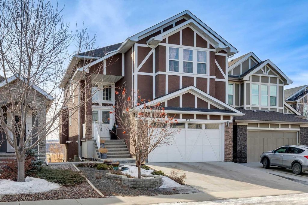 Photo of 176 Cranarch Crescent SE, Calgary, AB T3M 2J2 (MLS # A2278068)