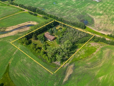 Photo of 38127 Range Road 25-2, Joffre, AB T4L 2N2 (MLS # A2325842)