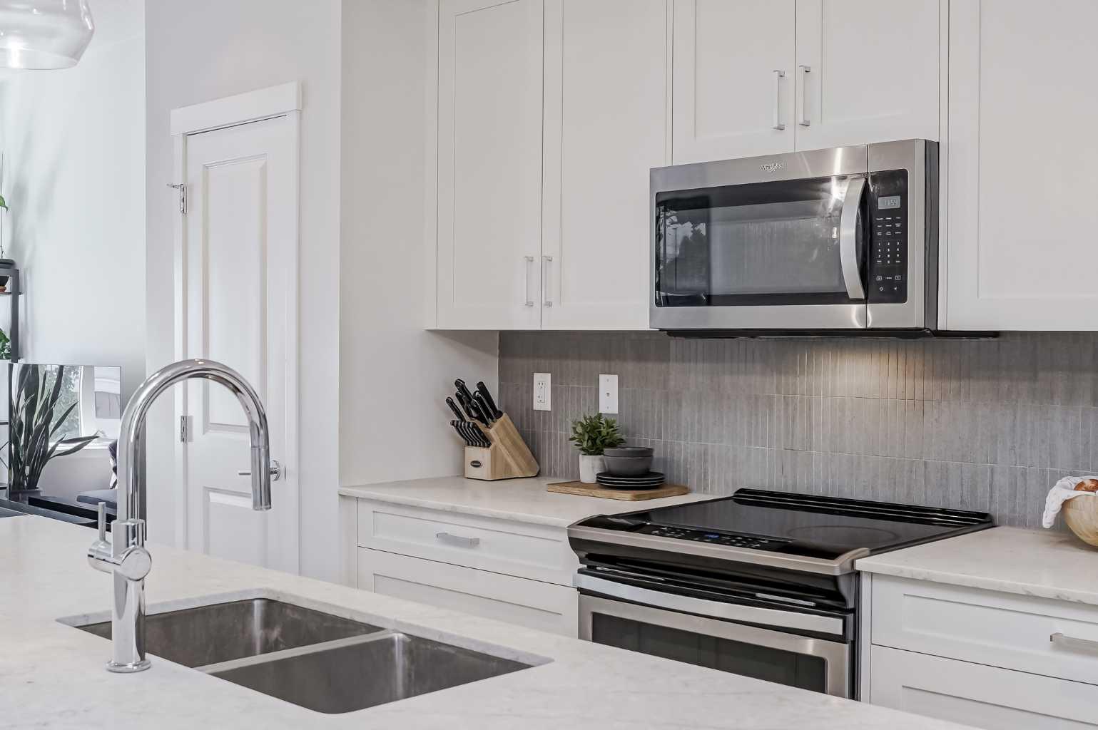 355 Nolancrest Heights NW 1411