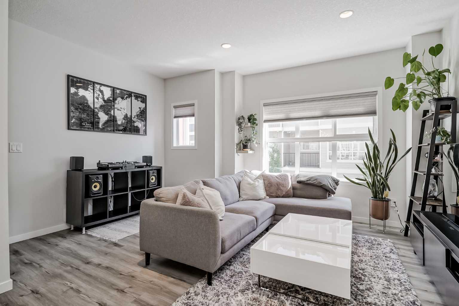 355 Nolancrest Heights NW 1411