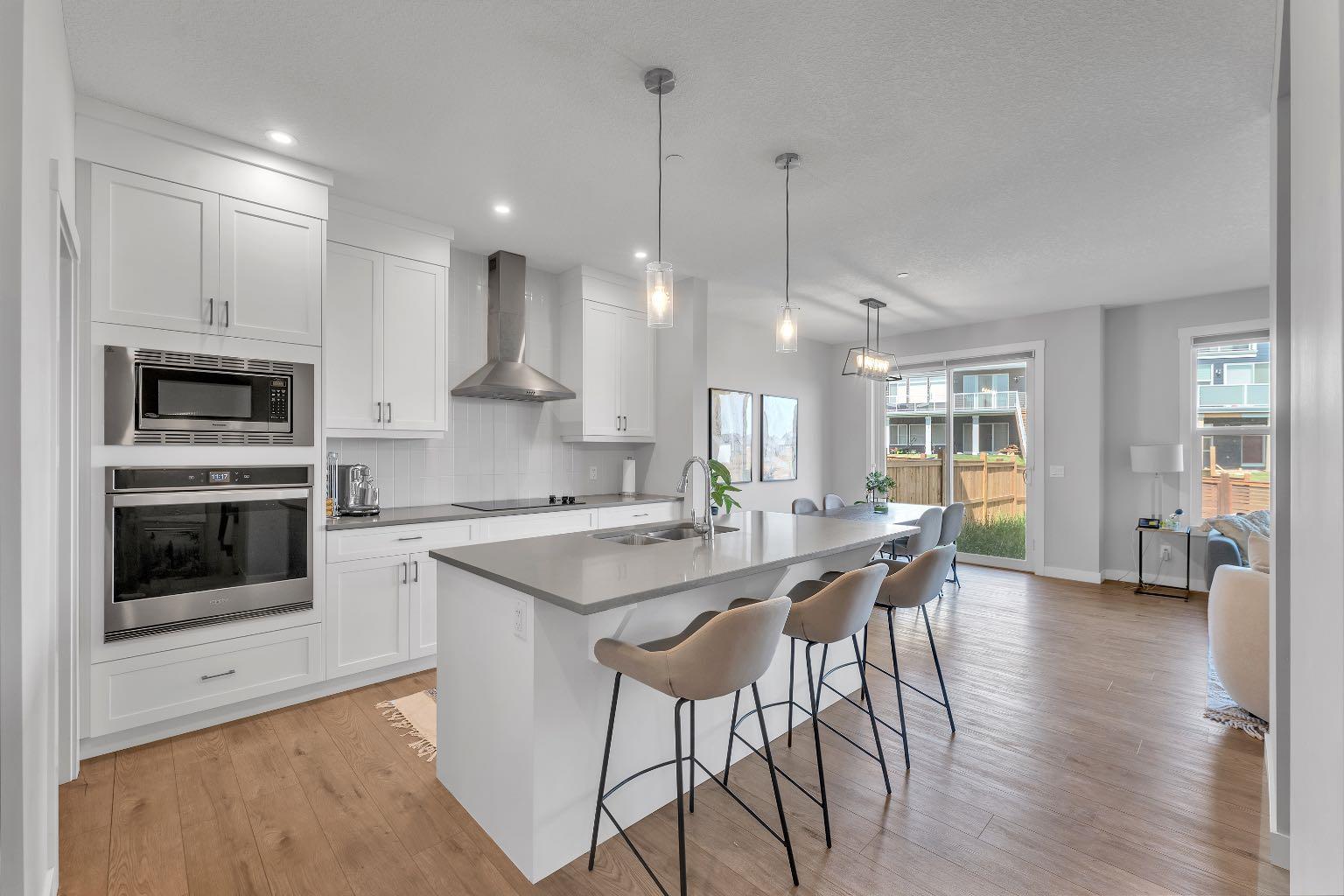 73 Calhoun Crescent NE