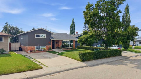 Photo of 9 Foxwell Road SE, Calgary, AB T2H 1A4 (MLS # A2340827)
