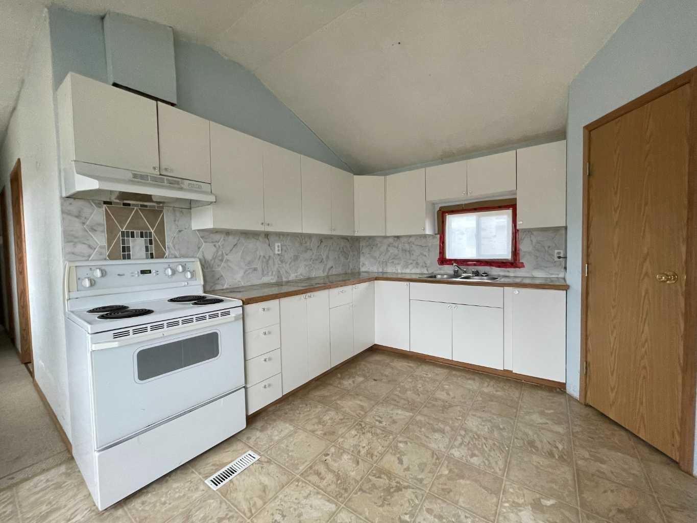 9912 106 Street