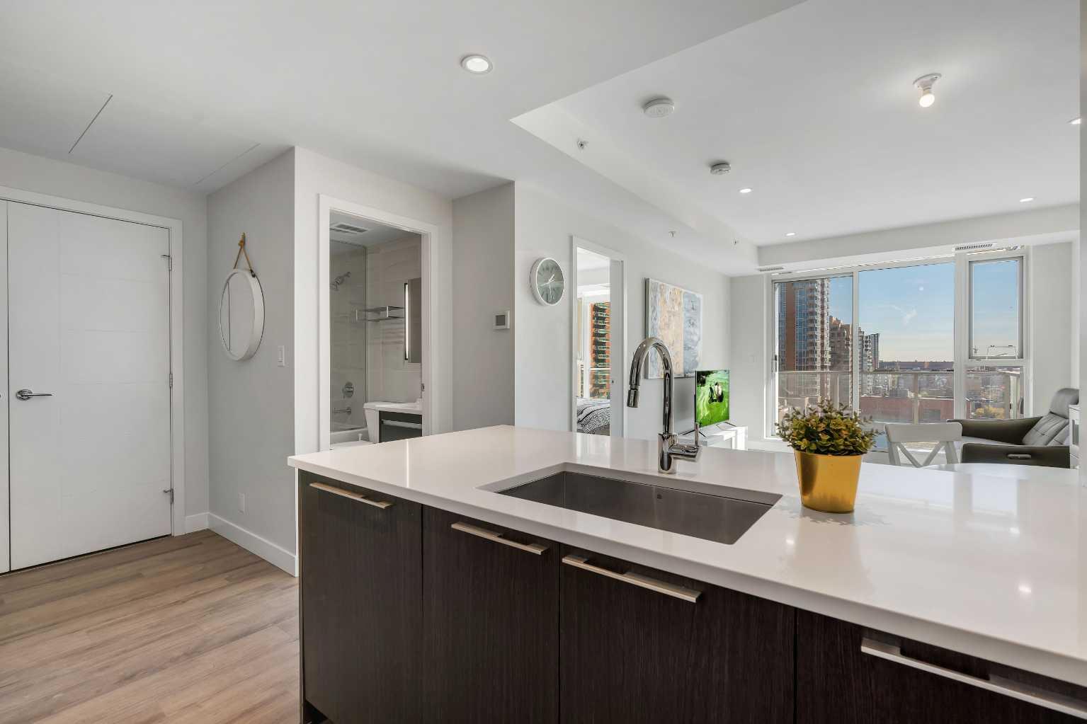 930 16 Avenue SW 1004