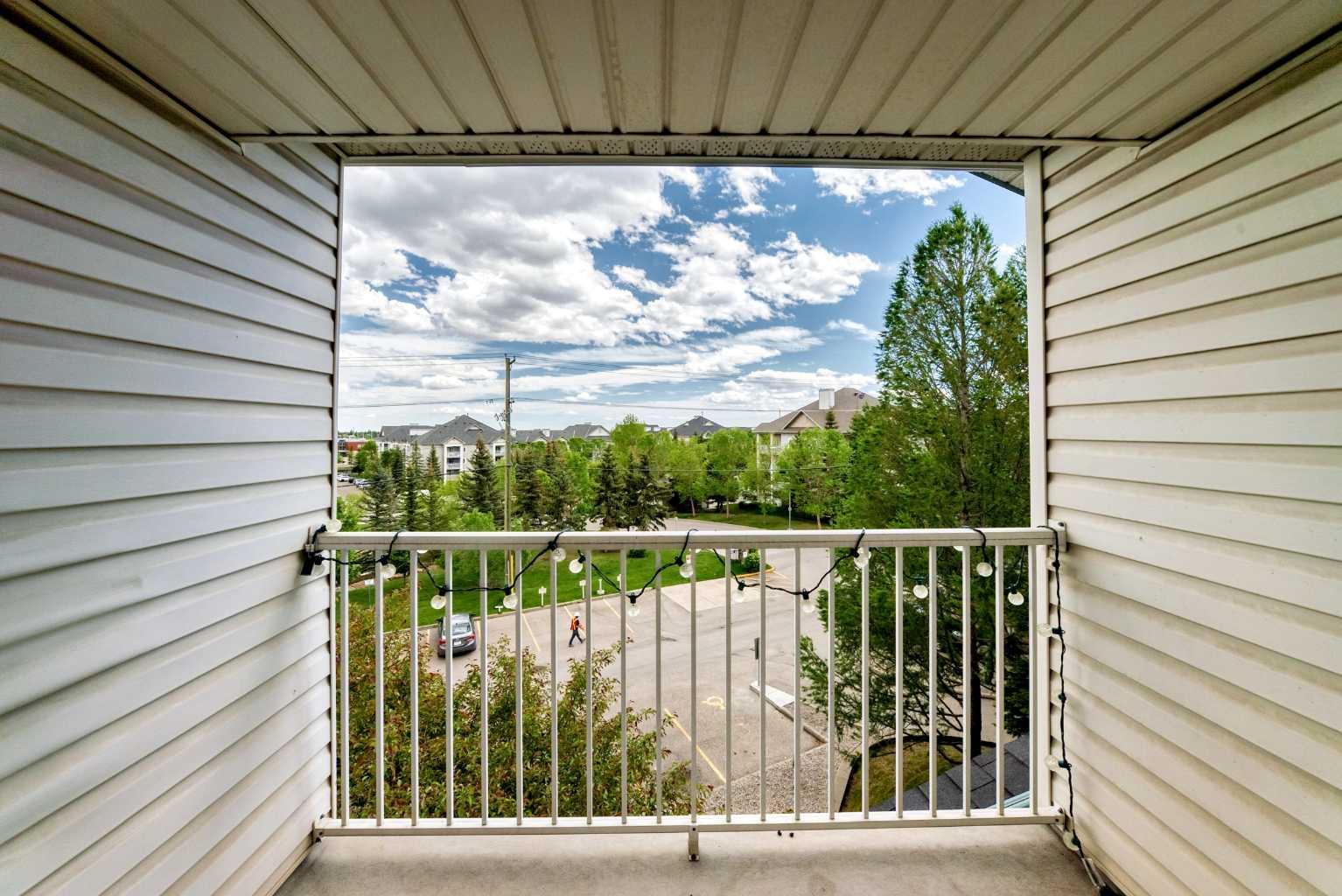 7 Somervale View SW 307