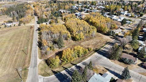 Photo of 5005 46 Street, Ponoka, AB T4J 1C2 (MLS # A2026785)