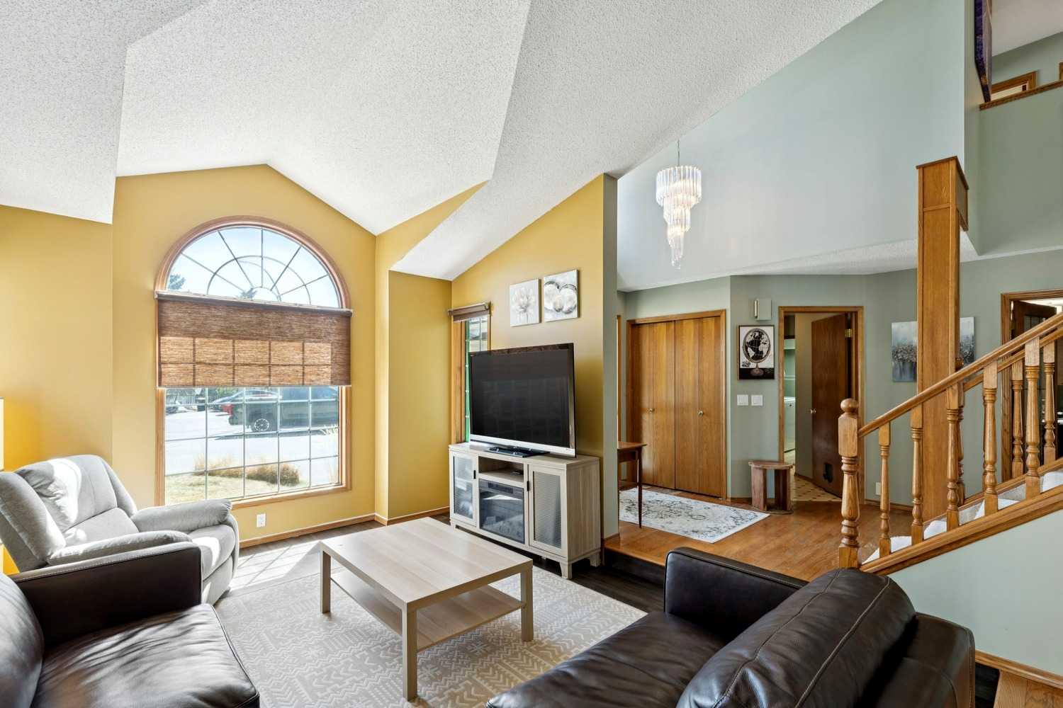 111 Scenic Ridge Court NW