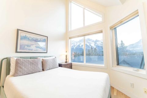104 Kananaskis Way 220 Canmore AB T1W 2X2