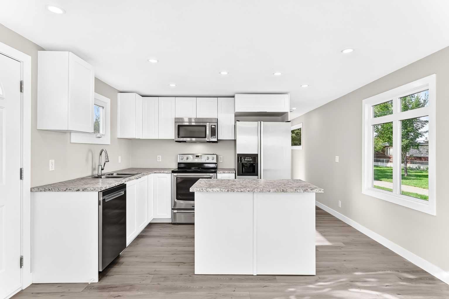 1101 84 Street NE 906