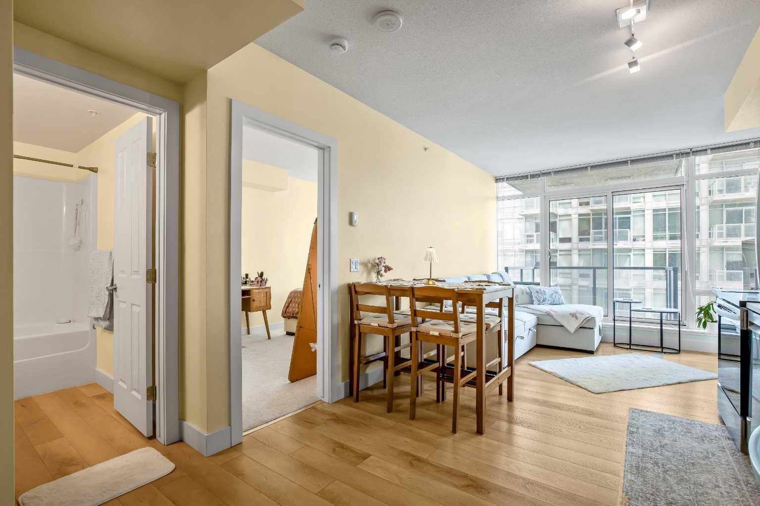 3830 Brentwood Road NW 402