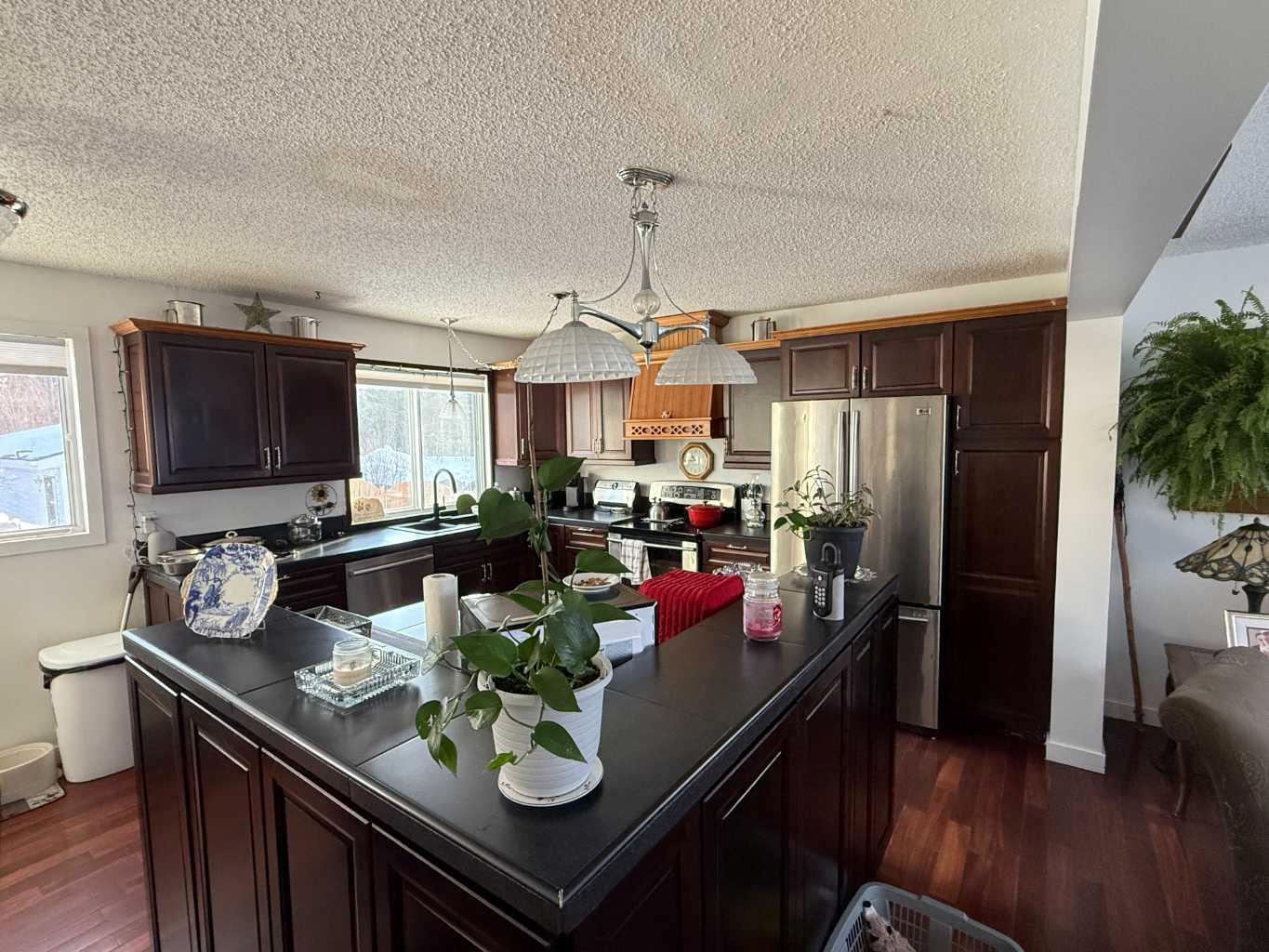 57 Hillside Crescent