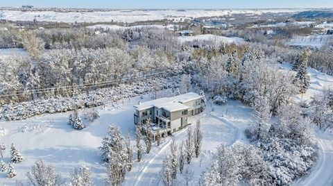 24008 241 Avenue E Rural Foothills County AB T1S 4B8