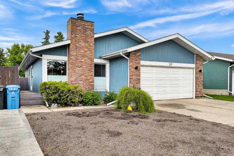 Photo of 131 Deer Run Close SE, Calgary, AB T2J 5P7 (MLS # A2317112)