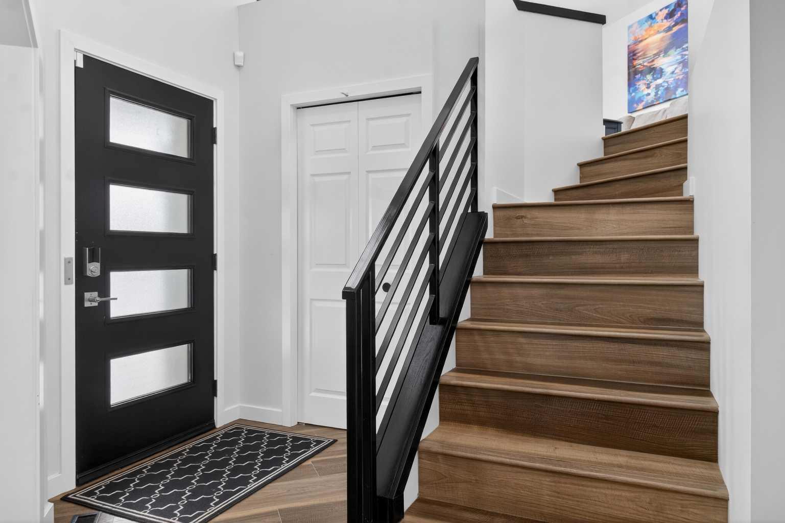 238 Mt Douglas Court SE