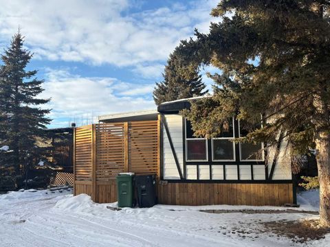 3223 83 Street NW 429 Calgary AB T3B 5P2