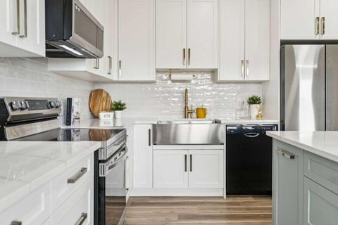 50 Riviera View Cochrane AB T4C 0Y7