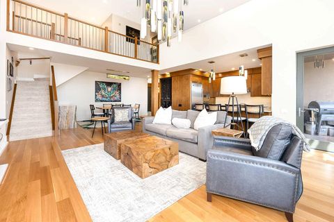 Photo of 1407 Kensington Close NW #303, Calgary, AB T2N 3J9 (MLS # A2291747)