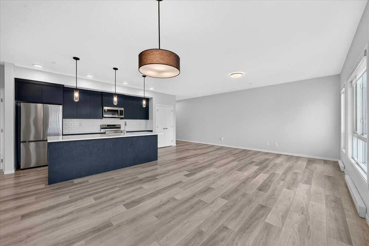 220 Seton Grove SE 1202